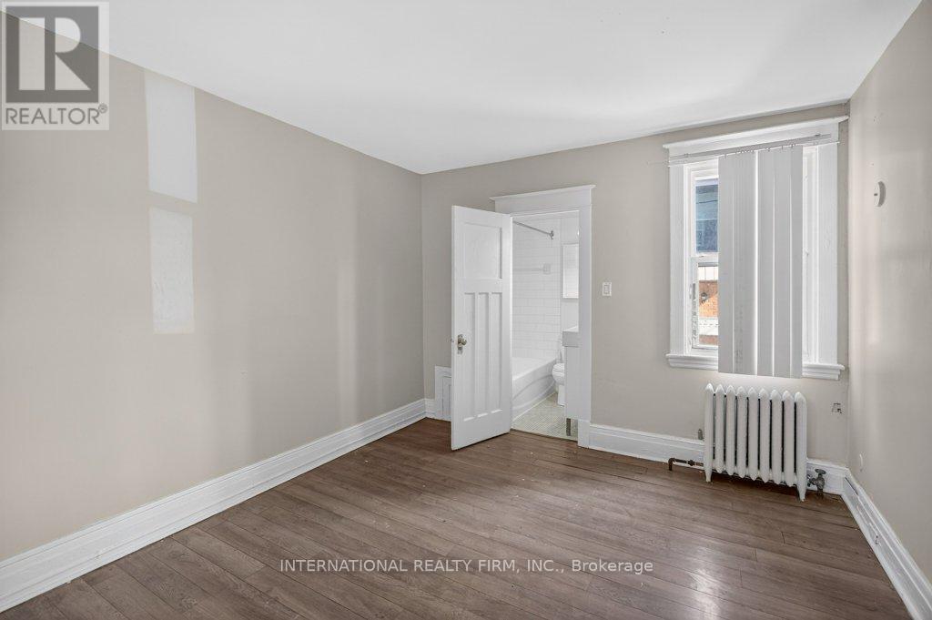 4 - 109 Balsam Avenue S, Hamilton (Stipley), Ontario  L8M 3B2 - Photo 19 - X12995278