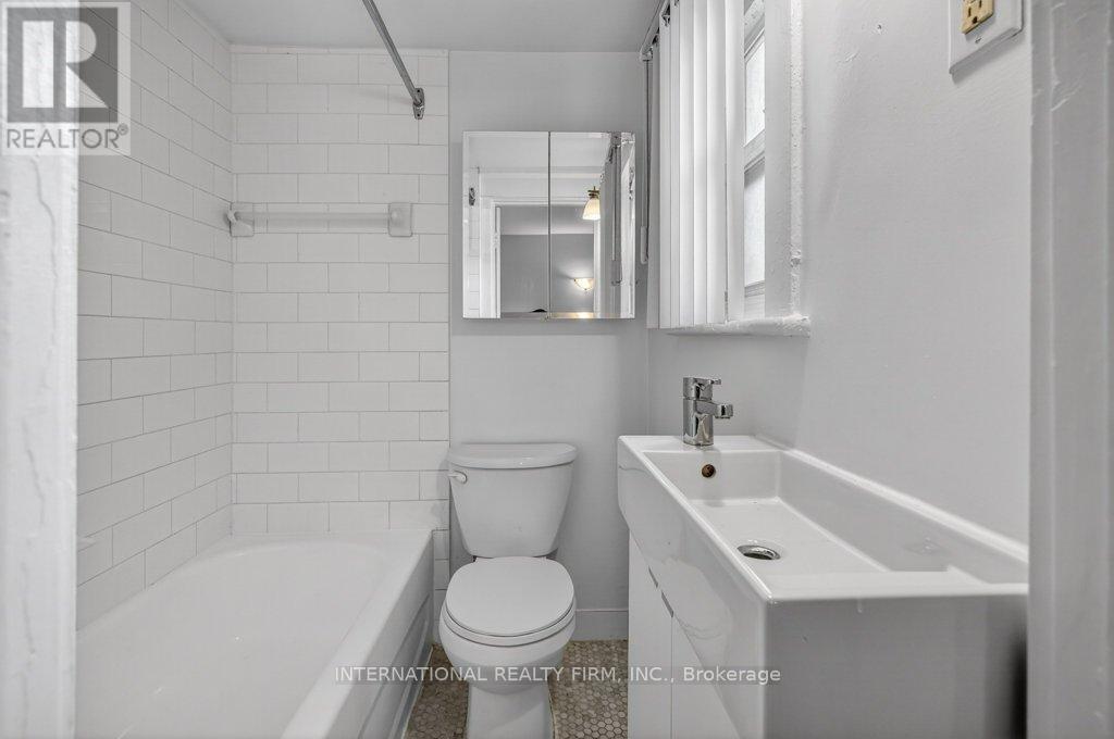 4 - 109 Balsam Avenue S, Hamilton (Stipley), Ontario  L8M 3B2 - Photo 23 - X12995278