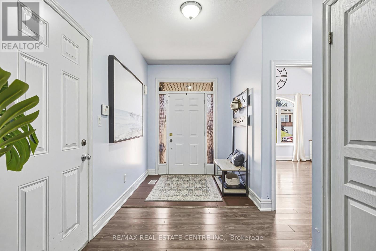 219 Walker Street, Cambridge, Ontario  N3C 2C4 - Photo 3 - X12995328