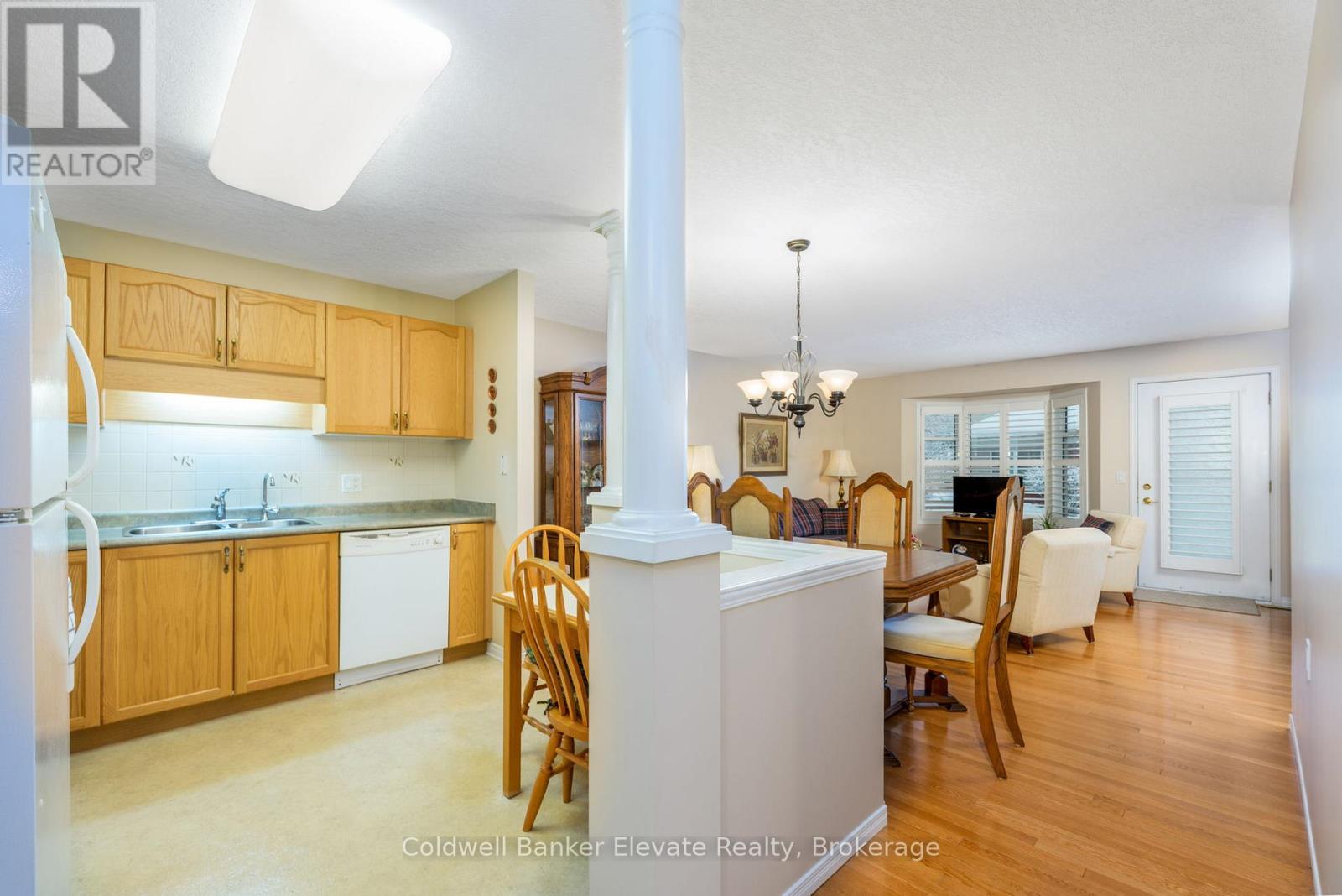 10 - 2705 Kingsway Drive, Kitchener, Ontario  N2C 2T2 - Photo 11 - X12995334