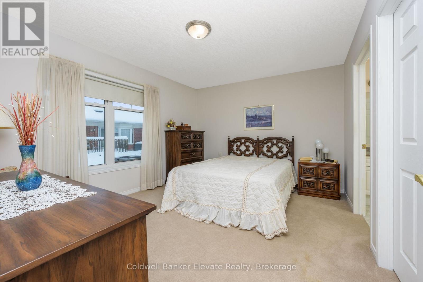 10 - 2705 Kingsway Drive, Kitchener, Ontario  N2C 2T2 - Photo 26 - X12995334