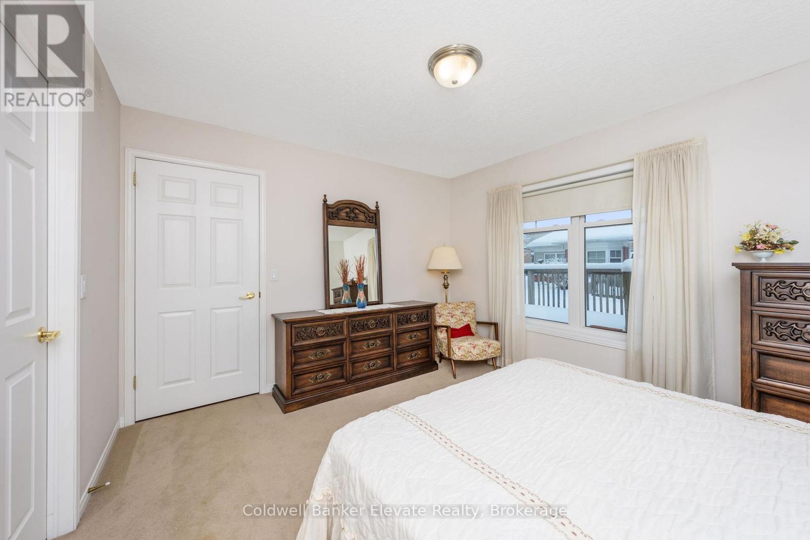 10 - 2705 Kingsway Drive, Kitchener, Ontario  N2C 2T2 - Photo 28 - X12995334