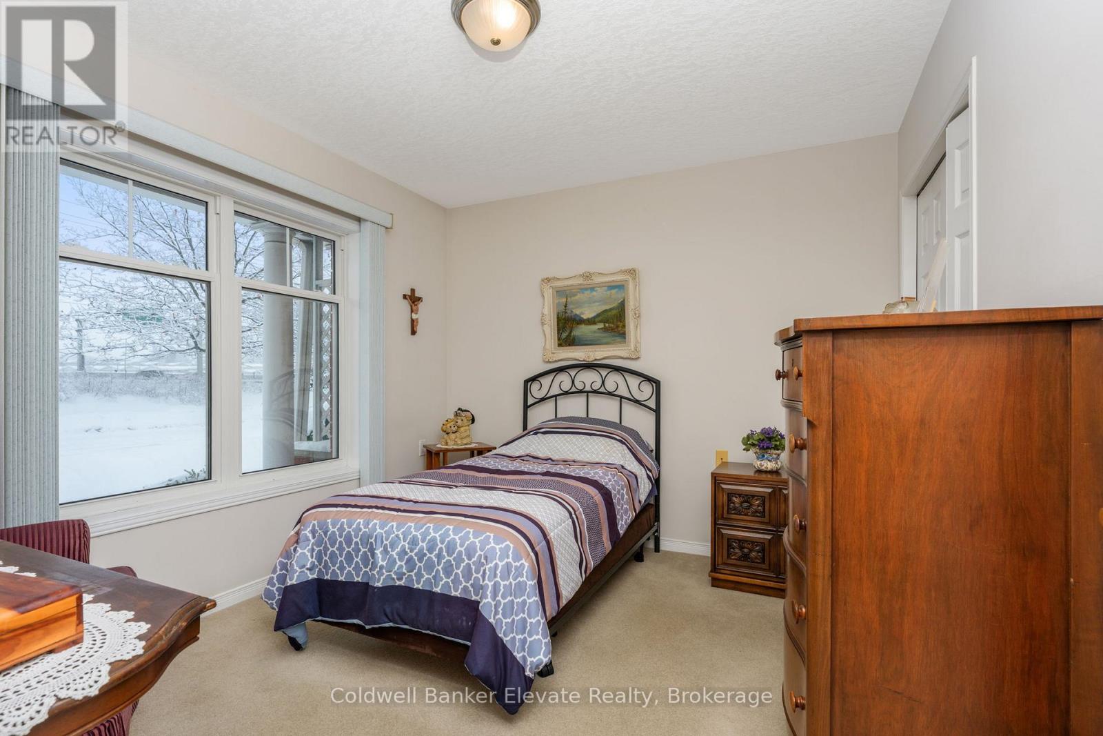 10 - 2705 Kingsway Drive, Kitchener, Ontario  N2C 2T2 - Photo 32 - X12995334