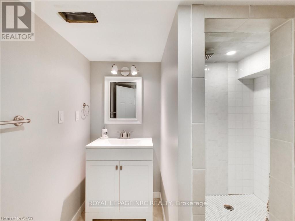 229 Parkdale Avenue N, Hamilton, Ontario  L8H 5X4 - Photo 34 - X12995370