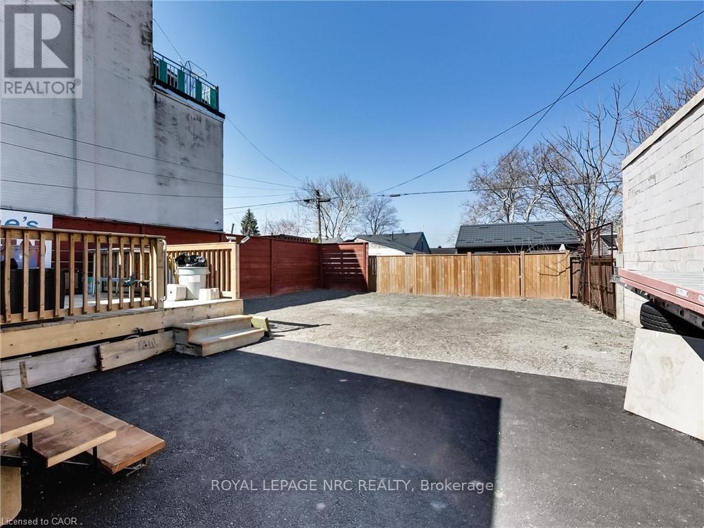 229 Parkdale Avenue N, Hamilton, Ontario  L8H 5X4 - Photo 45 - X12995370