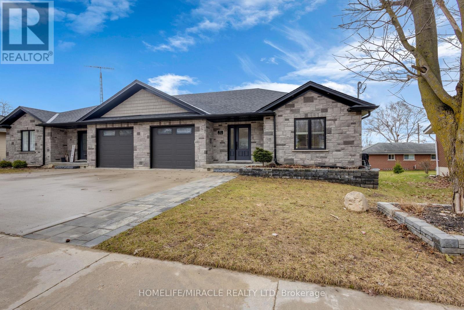 172 Miller Street, Wellington North, Ontario  N0G 2L3 - Photo 3 - X12995446