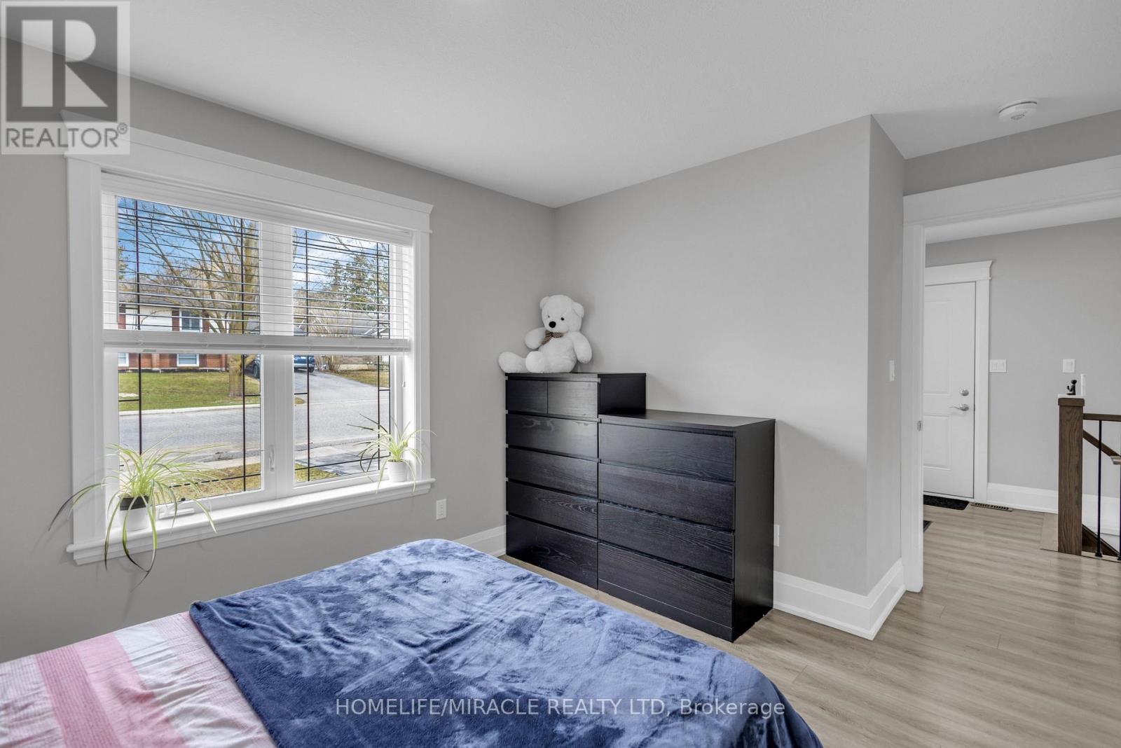 172 Miller Street, Wellington North, Ontario  N0G 2L3 - Photo 9 - X12995446