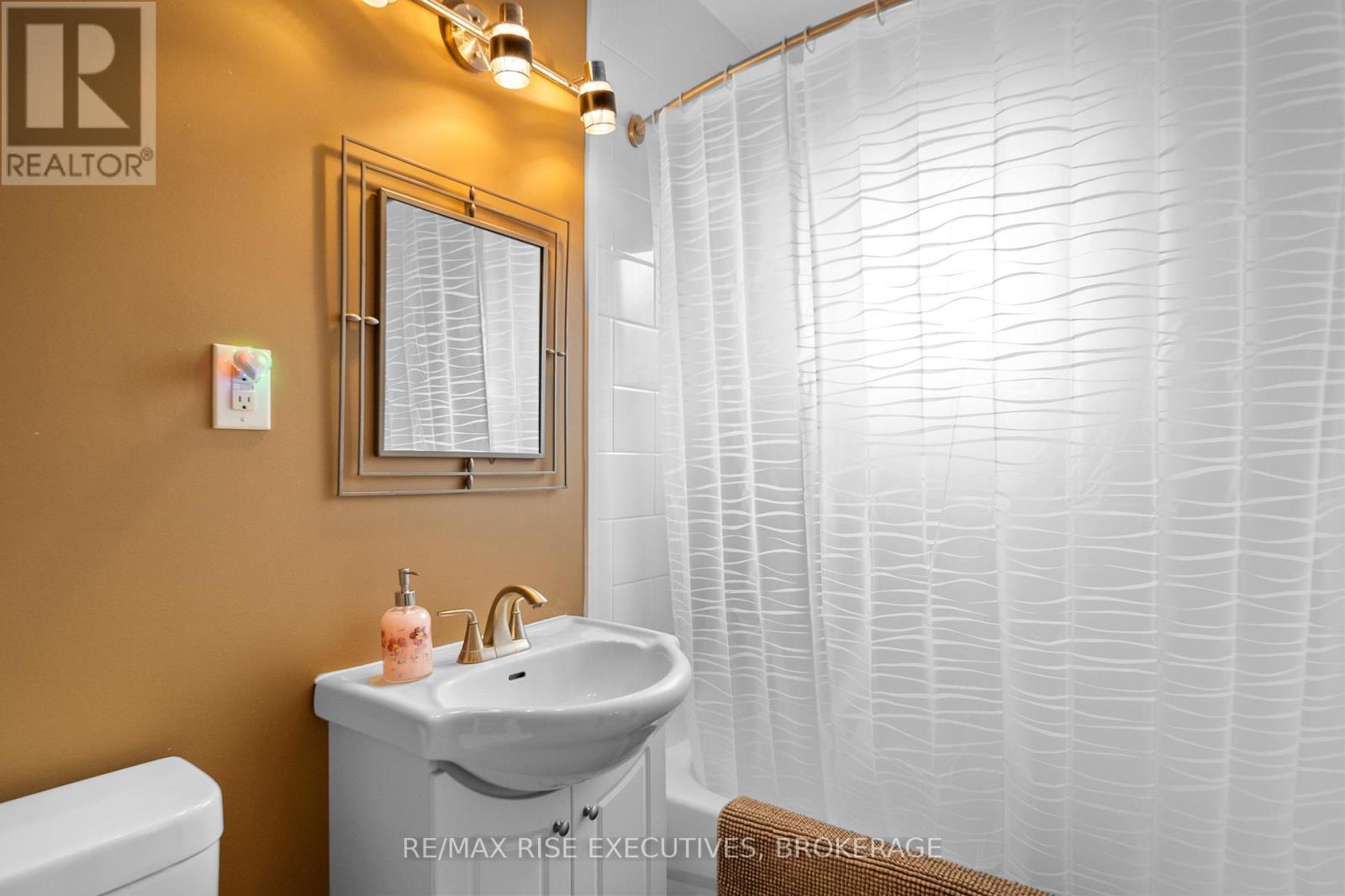 7 Scott Street, Kingston, Ontario K7L 1L3 - Photo 18 - X12995730