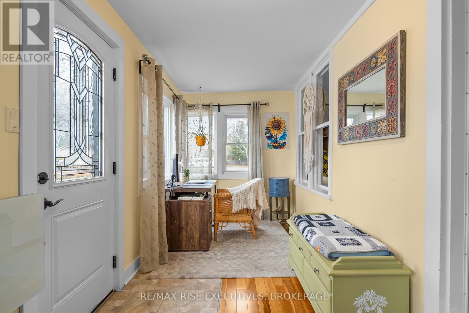 7 Scott Street, Kingston, Ontario K7L 1L3 - Photo 5 - X12995730