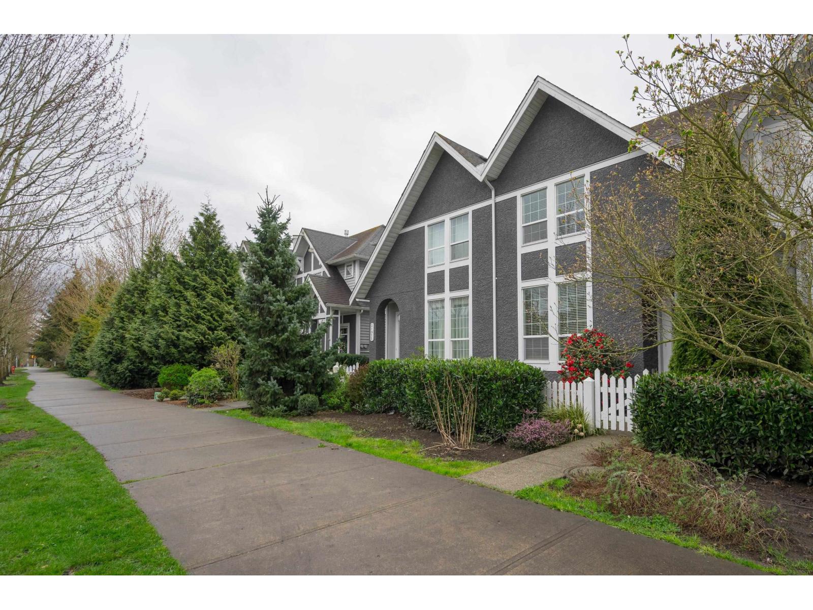 21008 80 Avenue, Langley, British Columbia  V2Y 0H6 - Photo 2 - R3110031