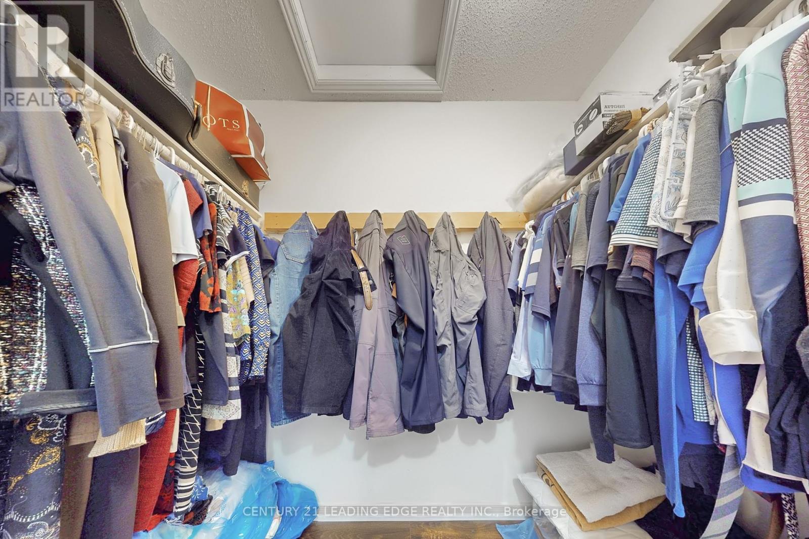 73 Hullrick Drive, Toronto (West Humber-Clairville), Ontario  M9W 6W6 - Photo 23 - W12973632