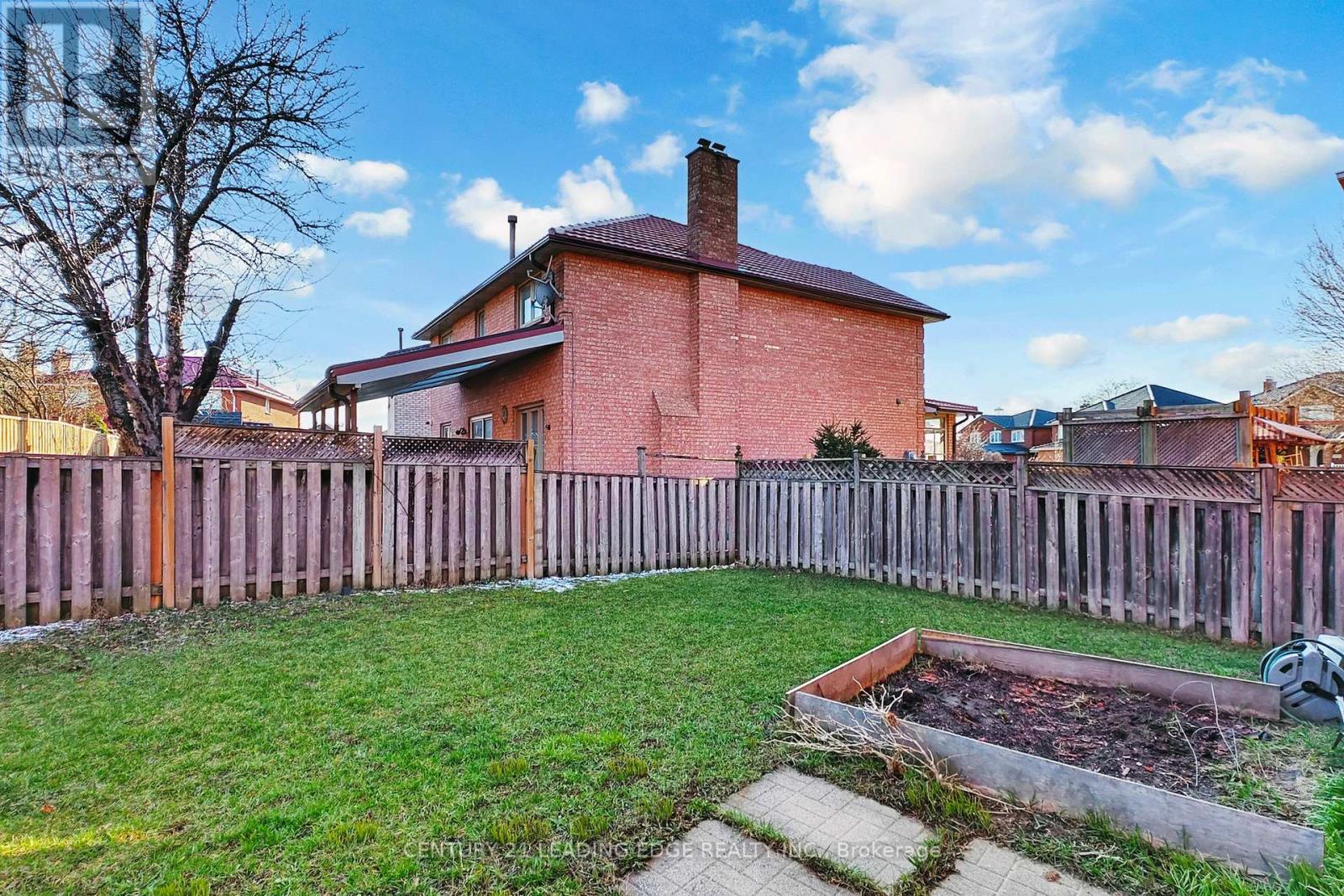 73 Hullrick Drive, Toronto (West Humber-Clairville), Ontario  M9W 6W6 - Photo 44 - W12973632