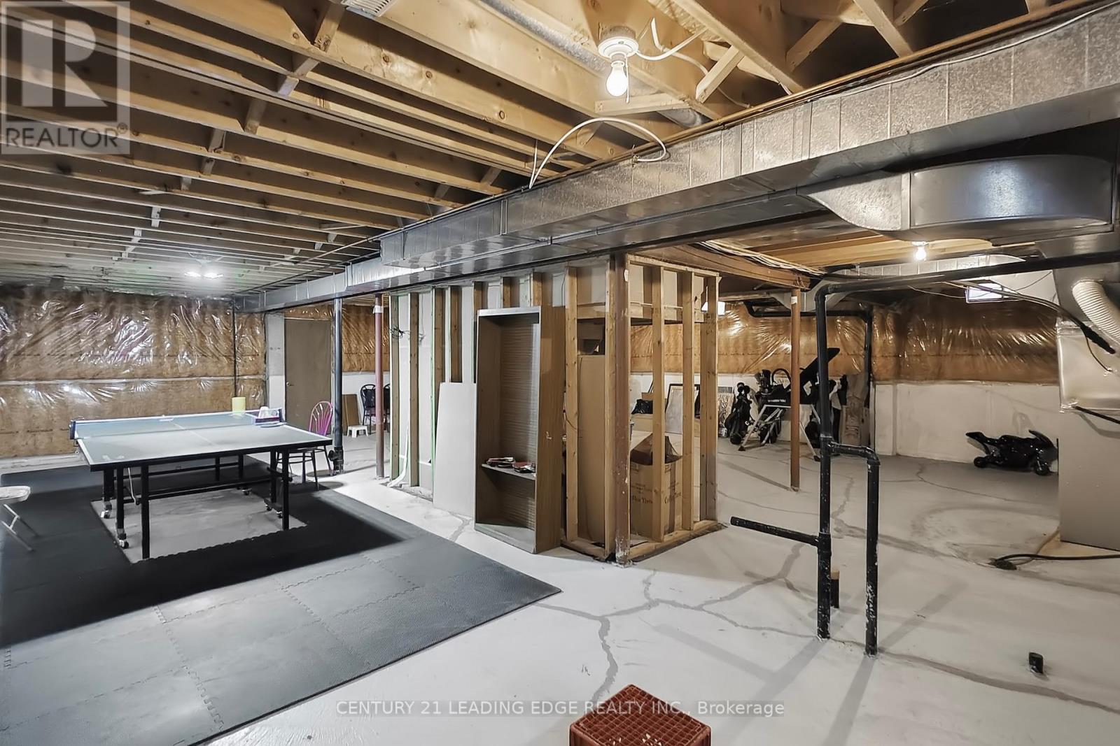 73 Hullrick Drive, Toronto (West Humber-Clairville), Ontario  M9W 6W6 - Photo 38 - W12973632