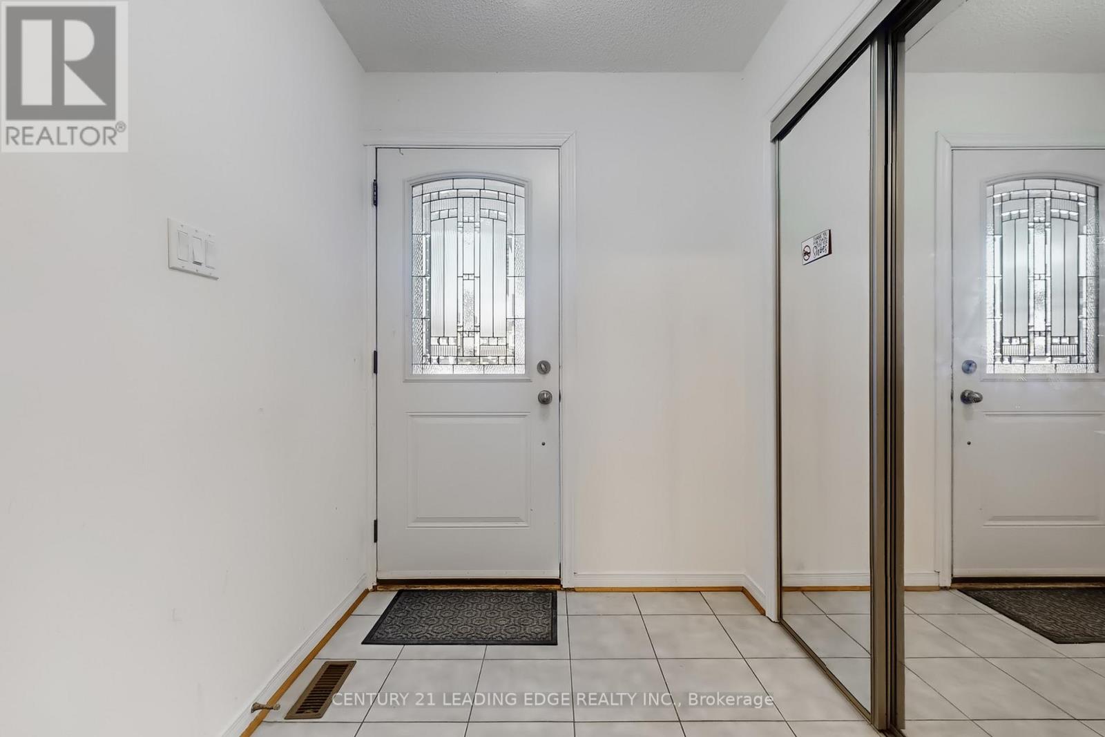 73 Hullrick Drive, Toronto (West Humber-Clairville), Ontario  M9W 6W6 - Photo 18 - W12973632