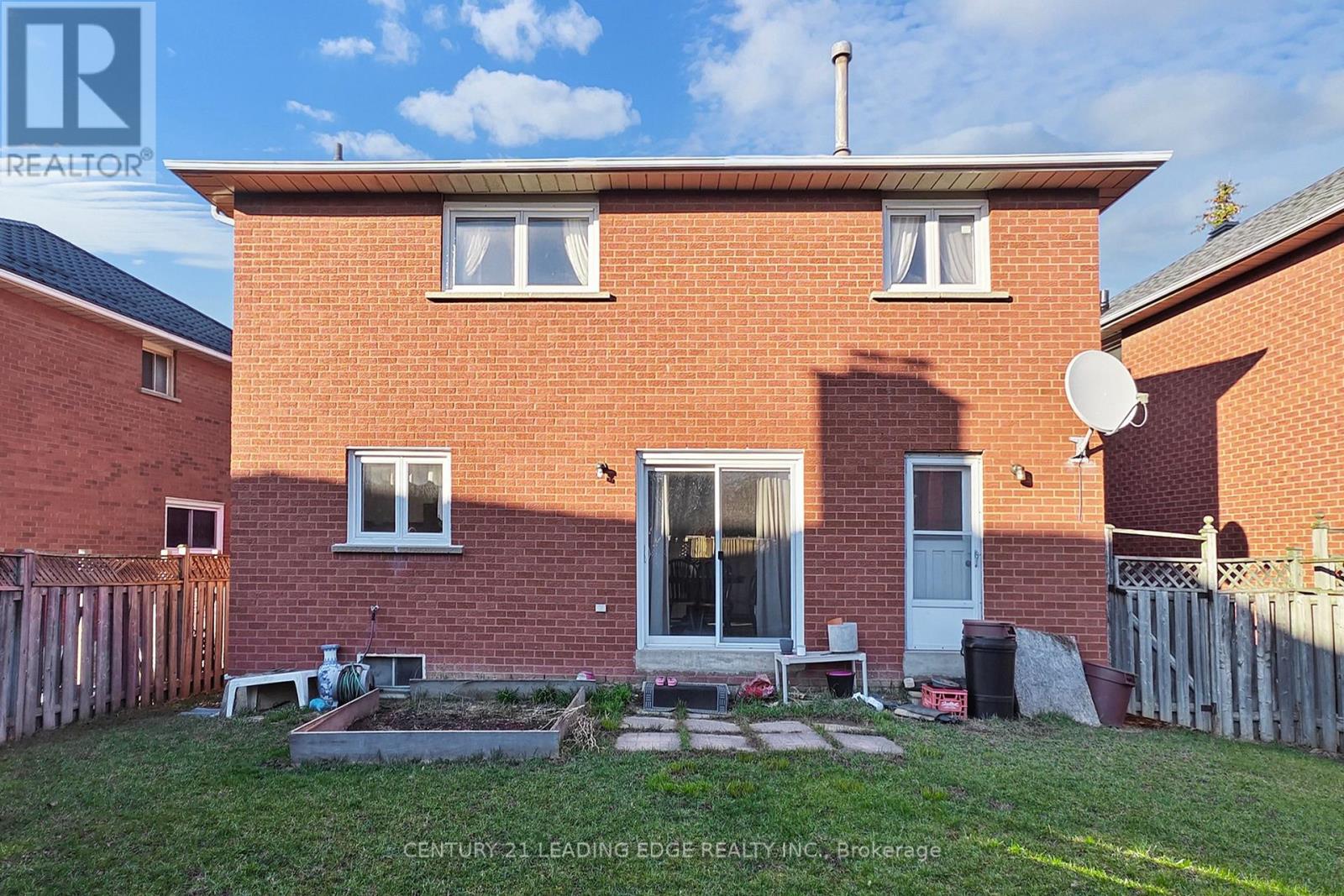 73 Hullrick Drive, Toronto (West Humber-Clairville), Ontario  M9W 6W6 - Photo 39 - W12973632