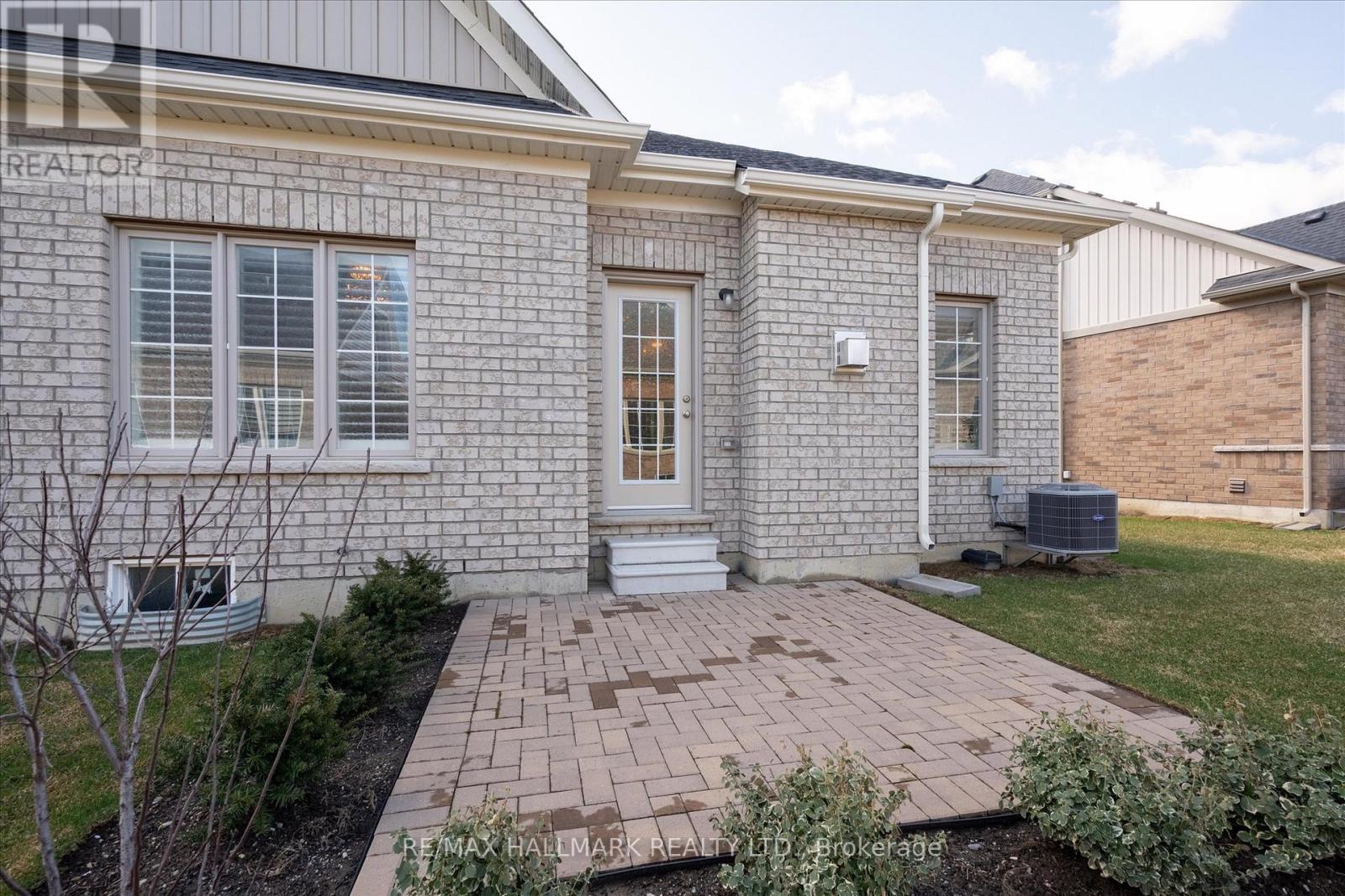 3 Gumtree Street, Brampton, Ontario  L6R 4C7 - Photo 25 - W12993422