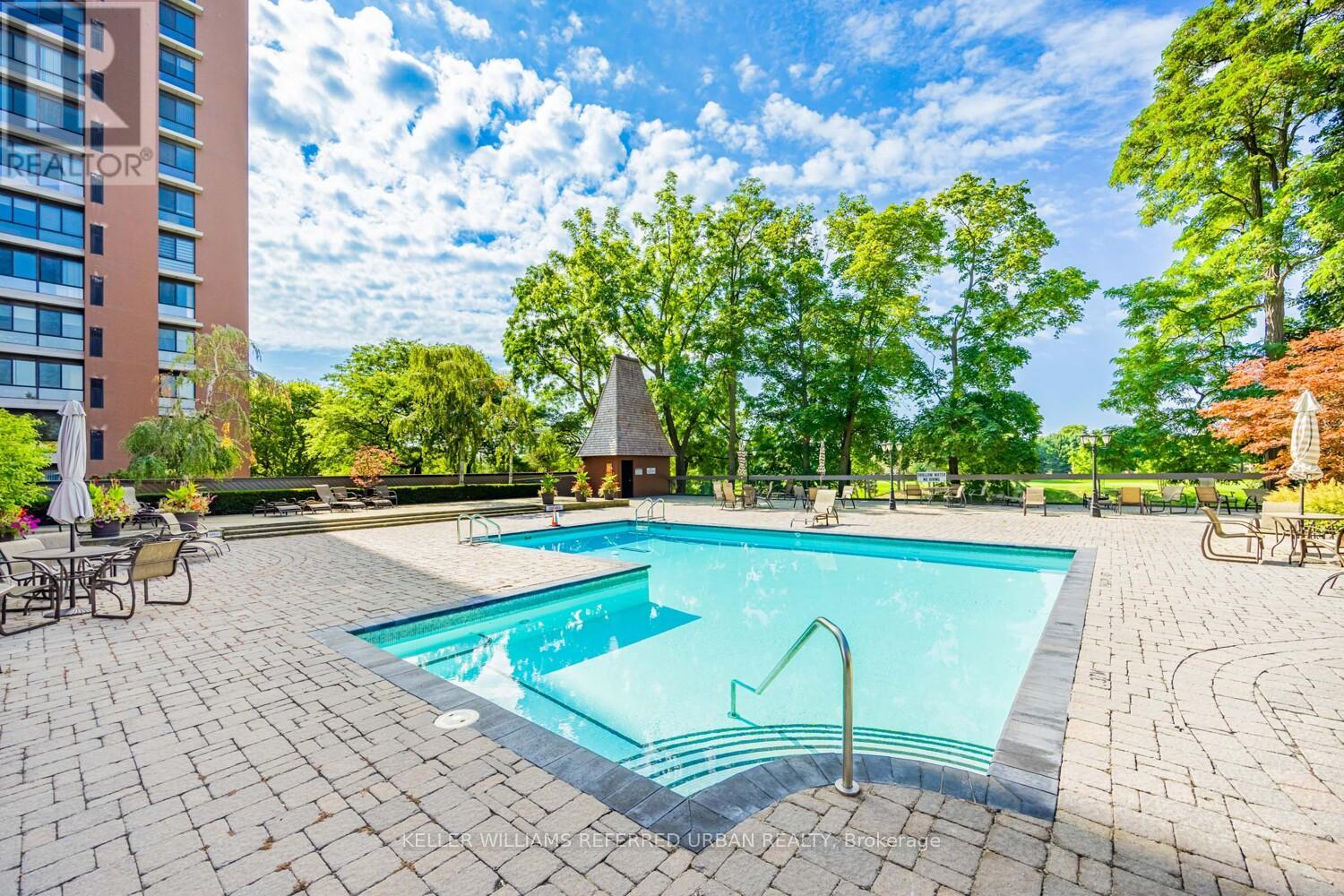 1409 - 1400 Dixie Road, Mississauga, Ontario  L5E 3E1 - Photo 34 - W12990210