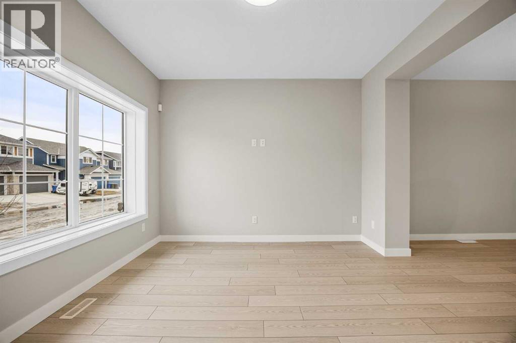 536 Chelsea Gardens, Chestermere, Alberta  T1X 2V5 - Photo 6 - A2285388