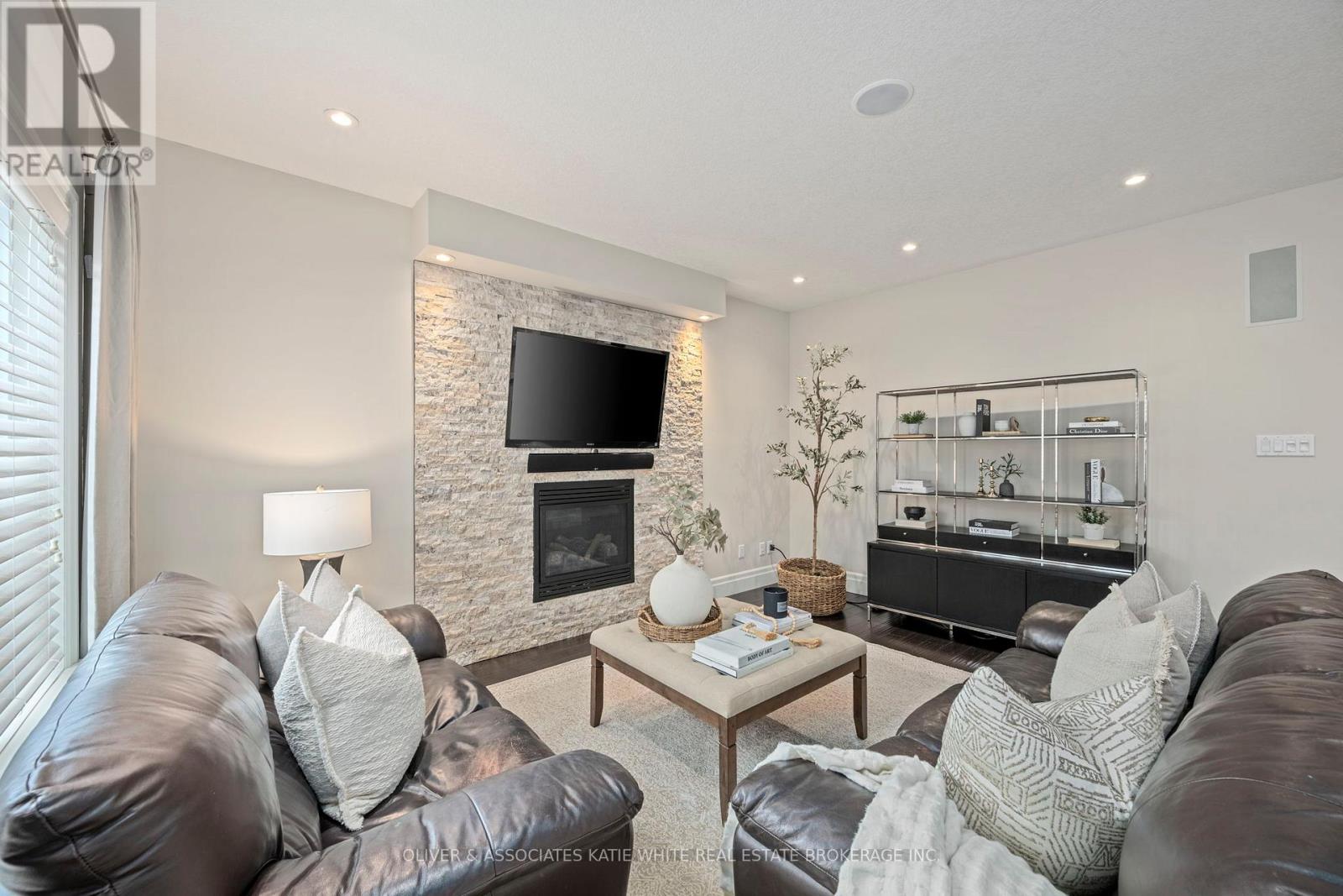 6589 Raleigh Boulevard, London South, Ontario  N6P 0C2 - Photo 3 - X12995660