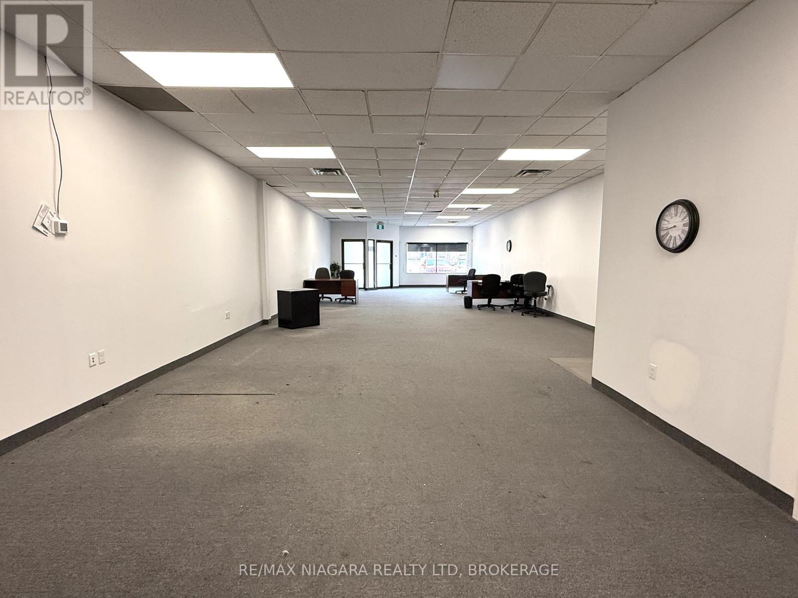 4 - 224 Garrison Road, Fort Erie, Ontario  L2A 1M7 - Photo 5 - X12330430