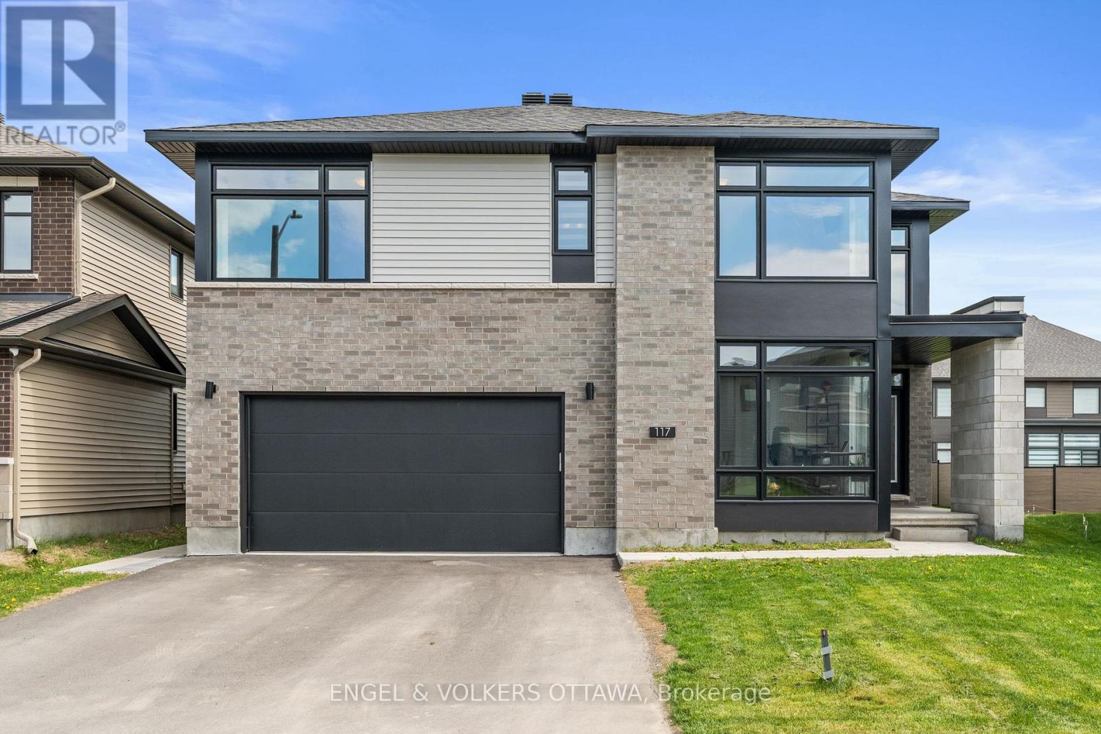 117 ORCHESTRA WAY, Ottawa, Ontario