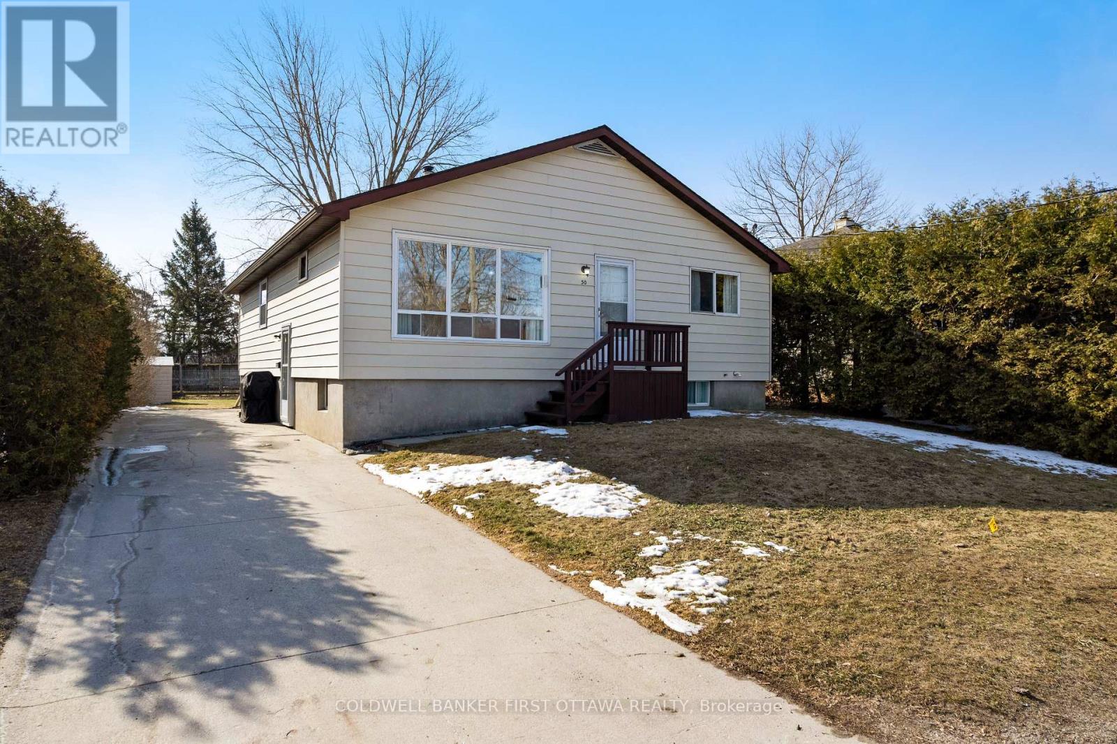 50 Robinson Street, Perth, Ontario K7H 2E8 - Photo 2 - X12995556
