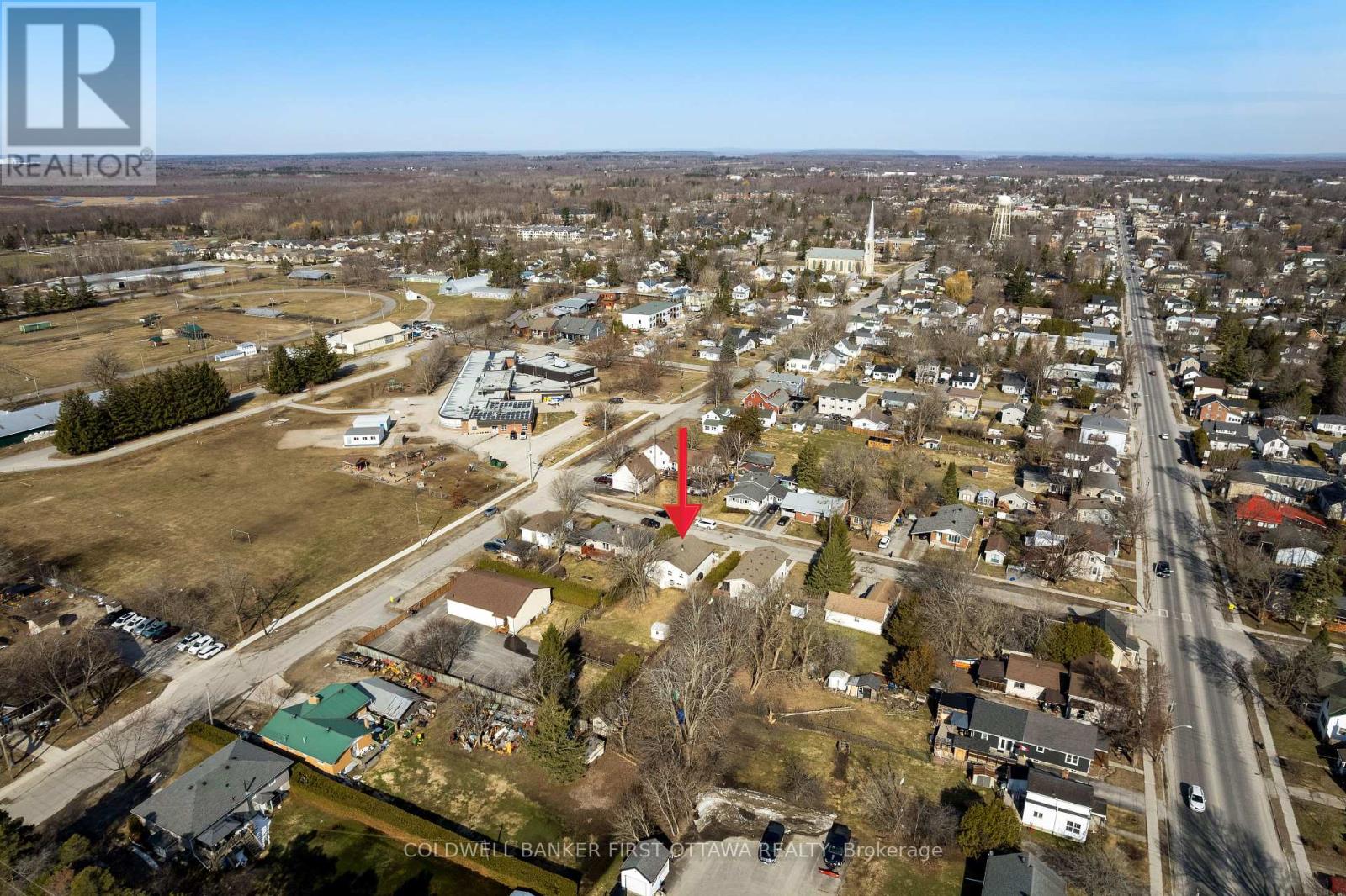 50 Robinson Street, Perth, Ontario K7H 2E8 - Photo 3 - X12995556