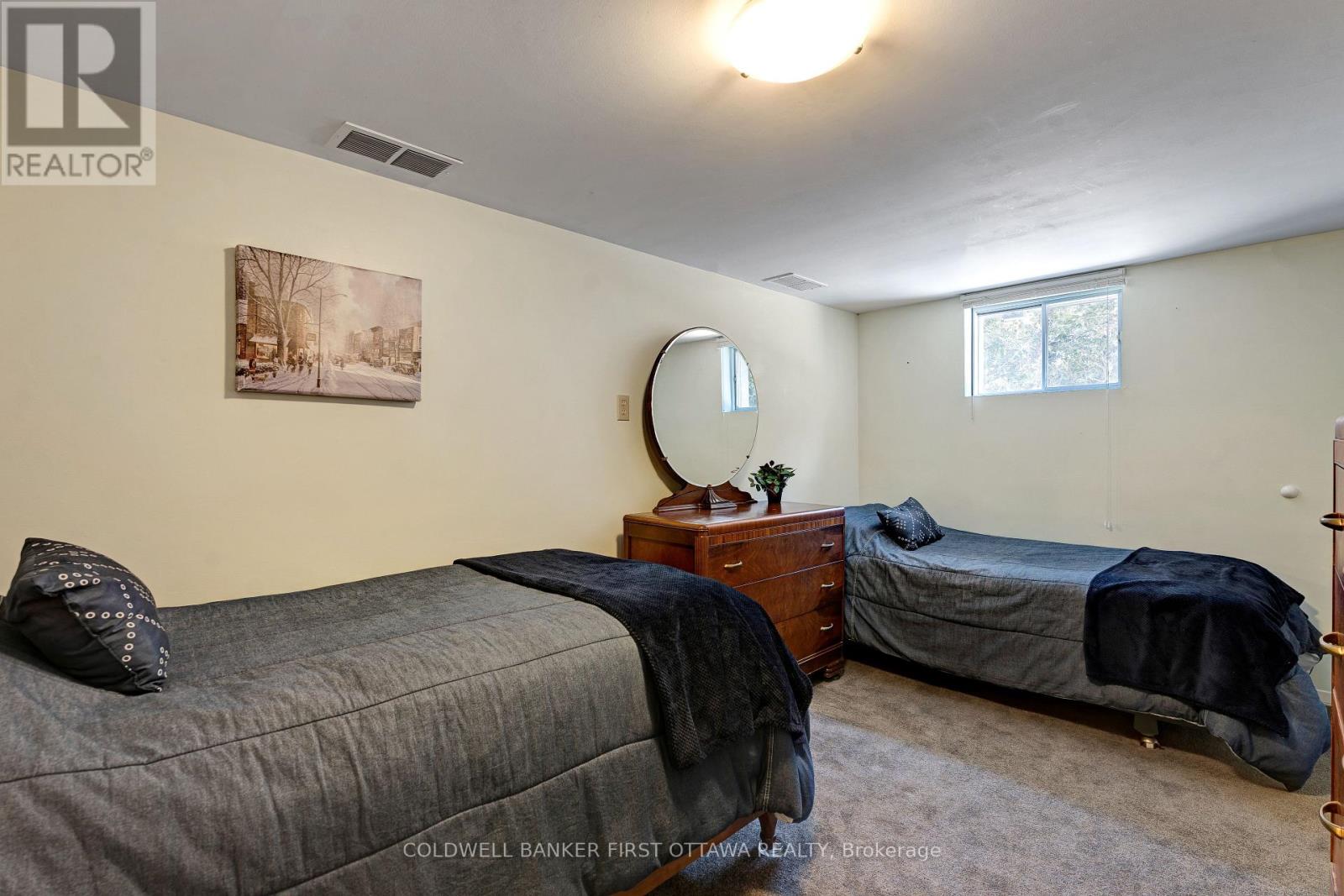 50 Robinson Street, Perth, Ontario K7H 2E8 - Photo 30 - X12995556