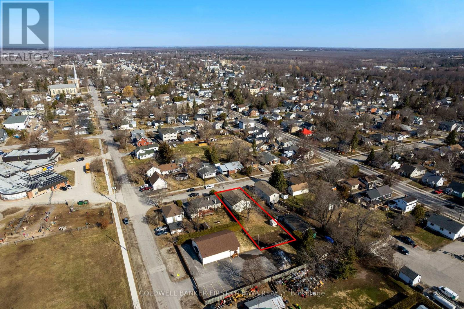 50 Robinson Street, Perth, Ontario K7H 2E8 - Photo 4 - X12995556