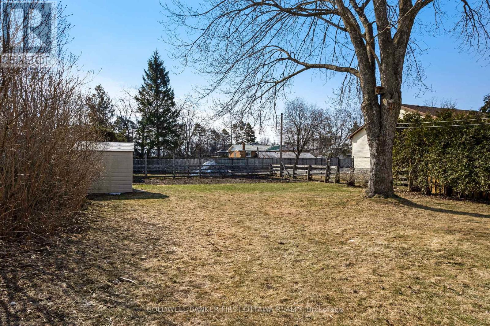 50 Robinson Street, Perth, Ontario K7H 2E8 - Photo 8 - X12995556