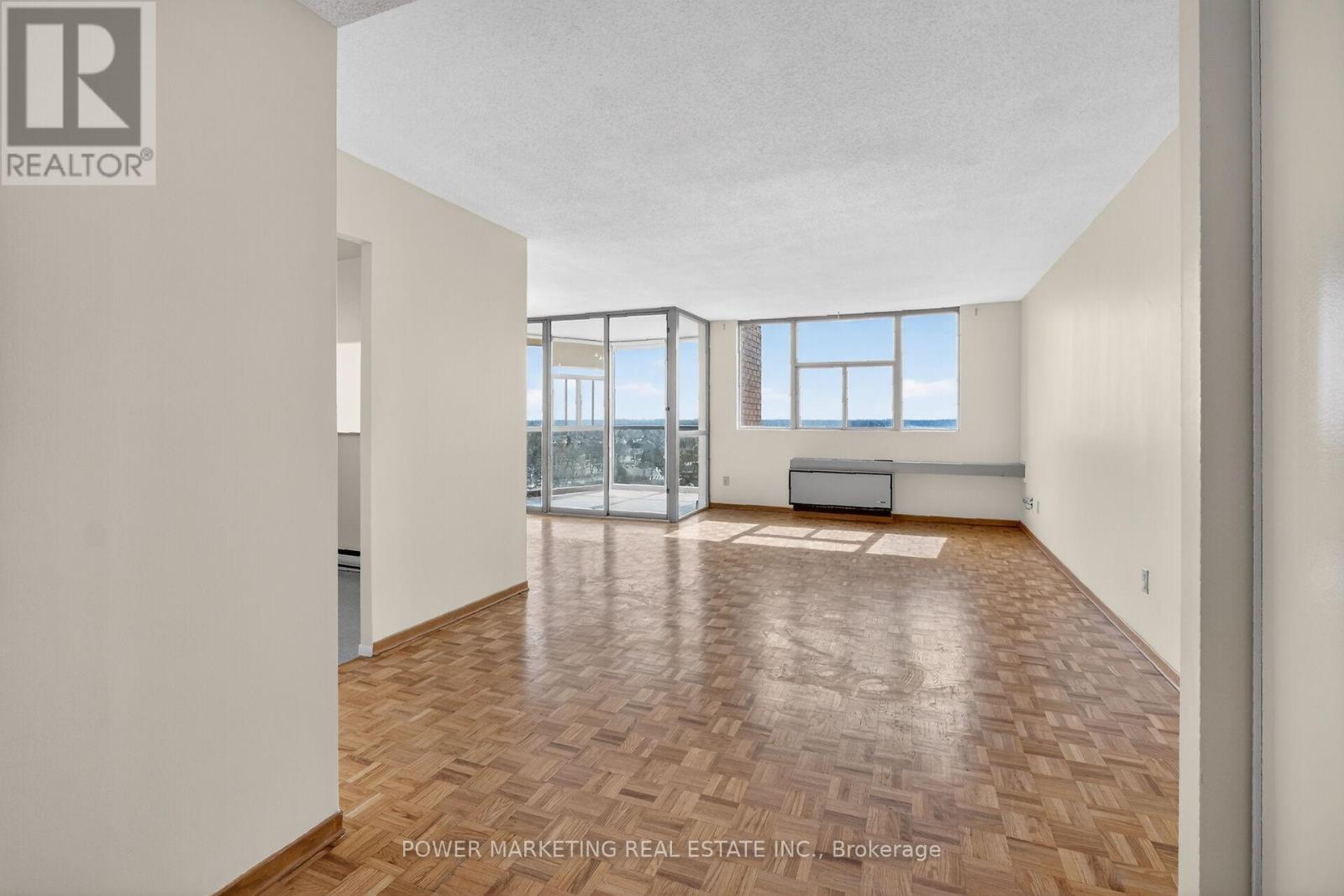 1204 - 2760 Carousel Crescent, Ottawa, Ontario K1T 2N4 - Photo 12 - X12995658