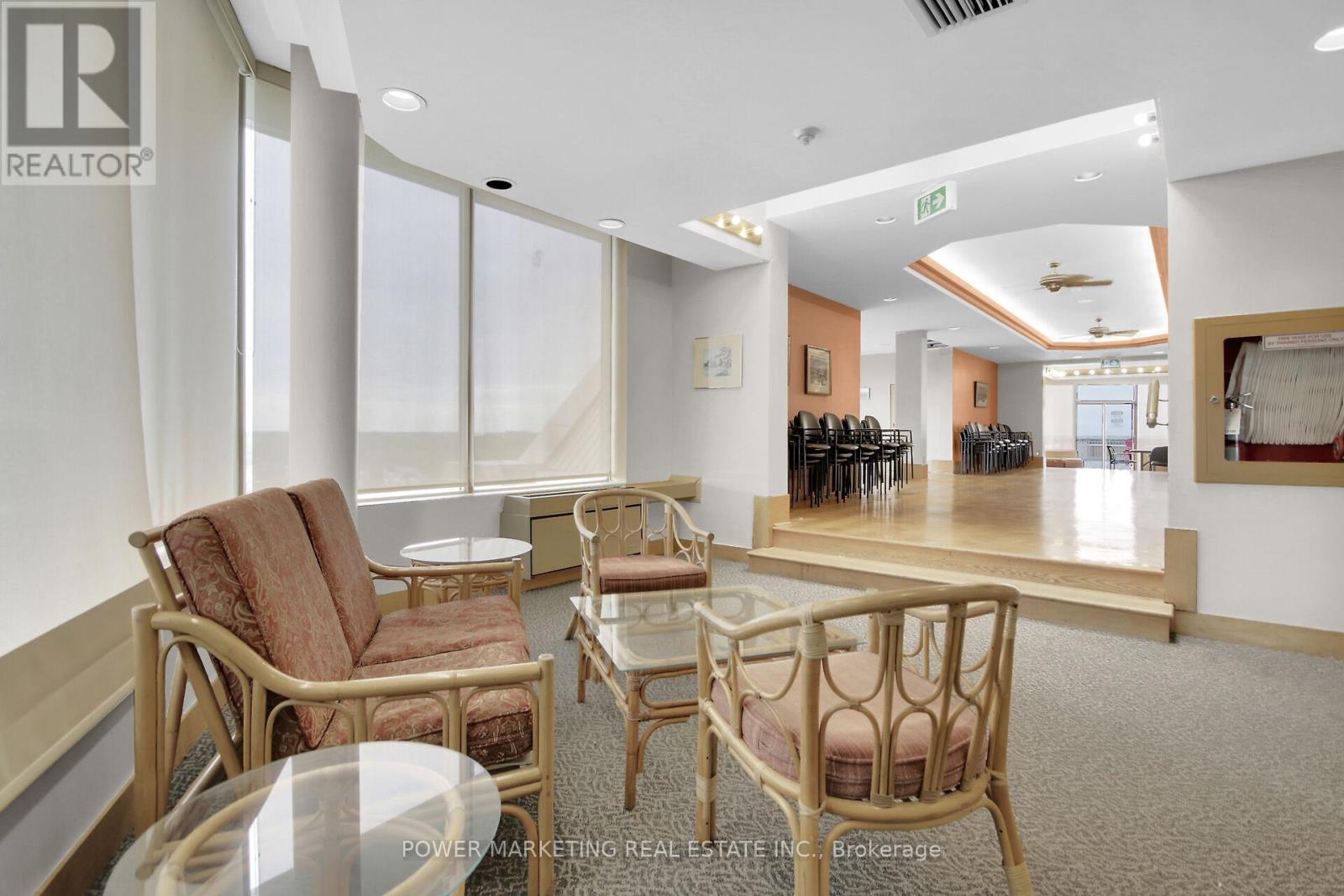 1204 - 2760 Carousel Crescent, Ottawa, Ontario K1T 2N4 - Photo 34 - X12995658