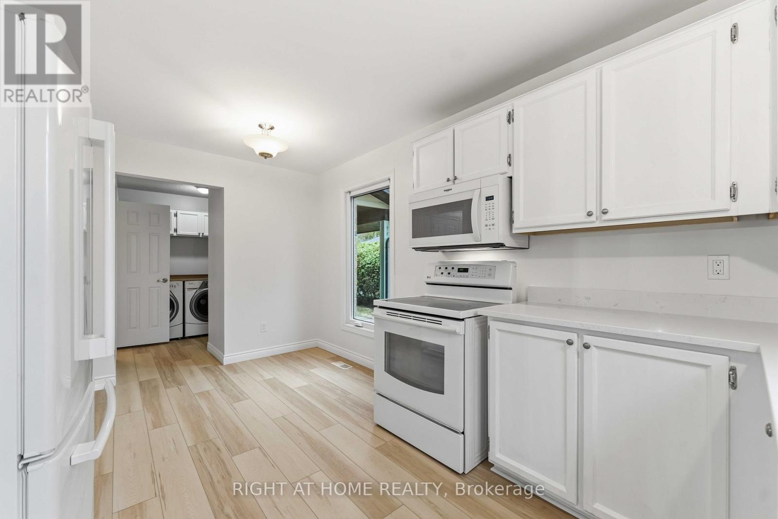 27 Mcclure Crescent, Ottawa, Ontario  K2L 2H1 - Photo 19 - X12995750