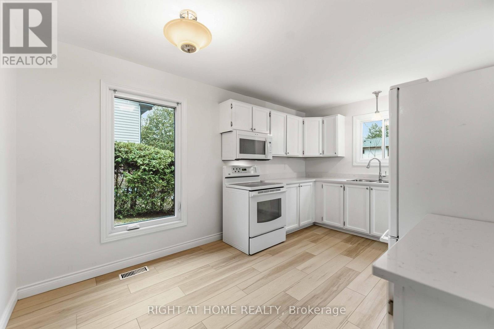 27 Mcclure Crescent, Ottawa, Ontario  K2L 2H1 - Photo 21 - X12995750