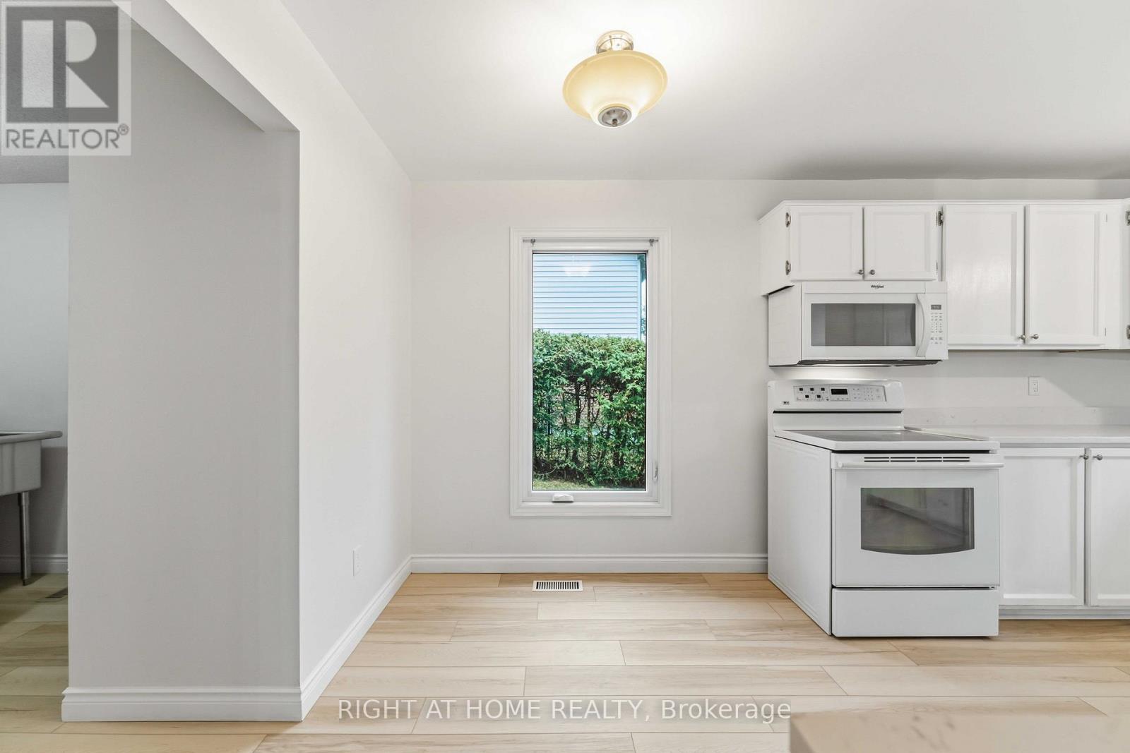 27 Mcclure Crescent, Ottawa, Ontario  K2L 2H1 - Photo 22 - X12995750