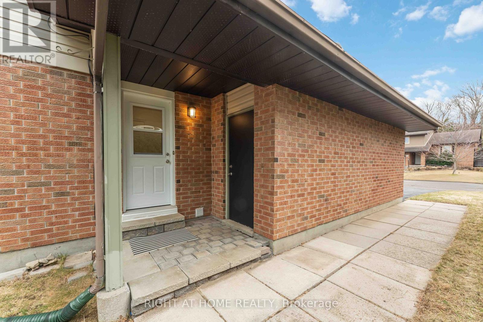 27 Mcclure Crescent, Ottawa, Ontario  K2L 2H1 - Photo 43 - X12995750