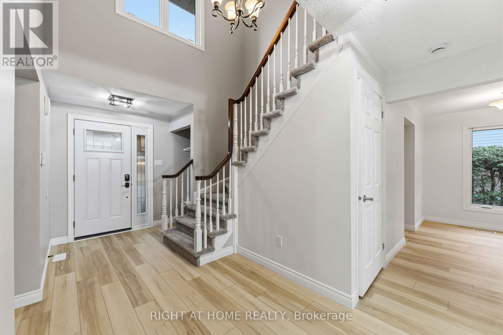 27 Mcclure Crescent, Ottawa, Ontario  K2L 2H1 - Photo 6 - X12995750