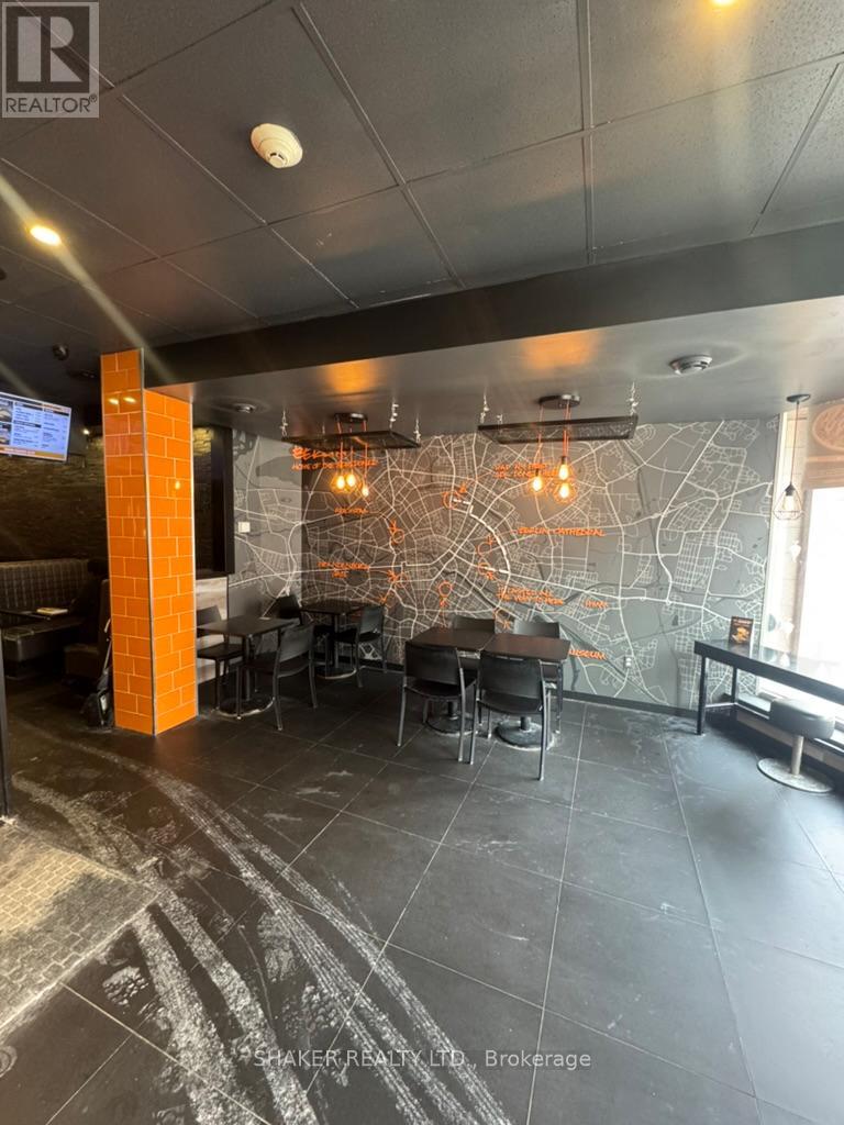 272 Elgin Street, Ottawa, Ontario K2P 0J4 - Photo 3 - X12995752