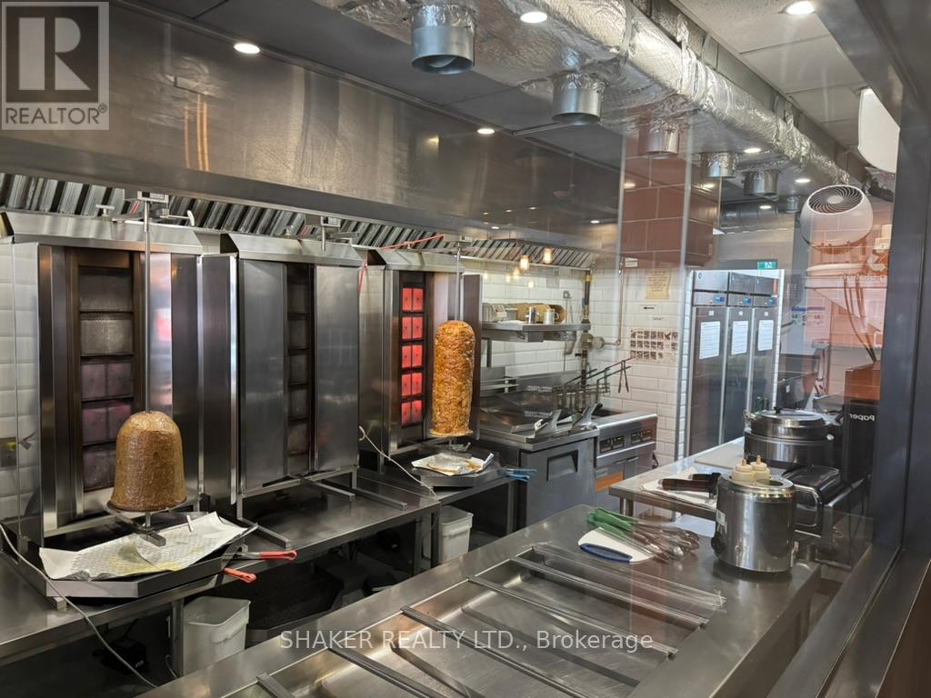 272 Elgin Street, Ottawa, Ontario K2P 0J4 - Photo 7 - X12995752