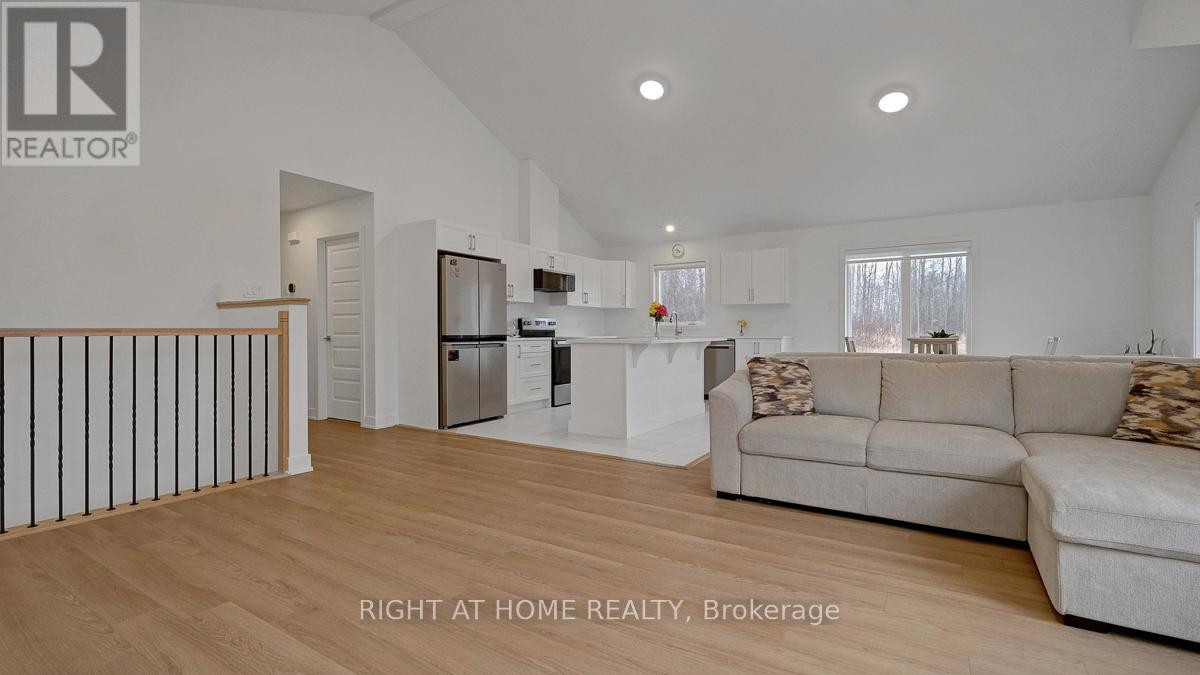 268 Boyds Road, Lanark Highlands, Ontario  K7C 0C5 - Photo 12 - X12995758