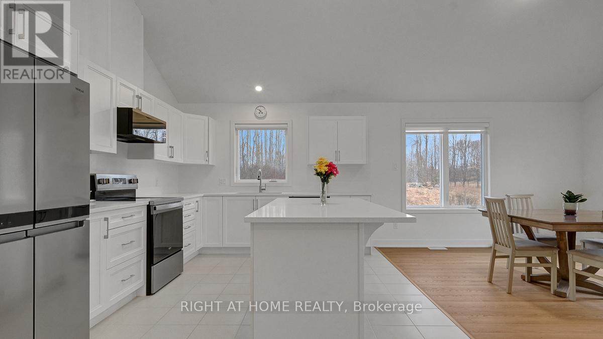 268 Boyds Road, Lanark Highlands, Ontario  K7C 0C5 - Photo 19 - X12995758