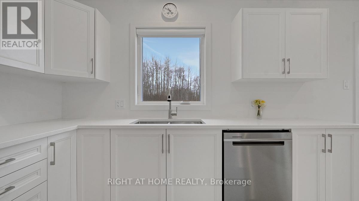 268 Boyds Road, Lanark Highlands, Ontario  K7C 0C5 - Photo 21 - X12995758