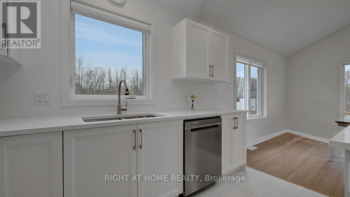 268 Boyds Road, Lanark Highlands, Ontario  K7C 0C5 - Photo 22 - X12995758