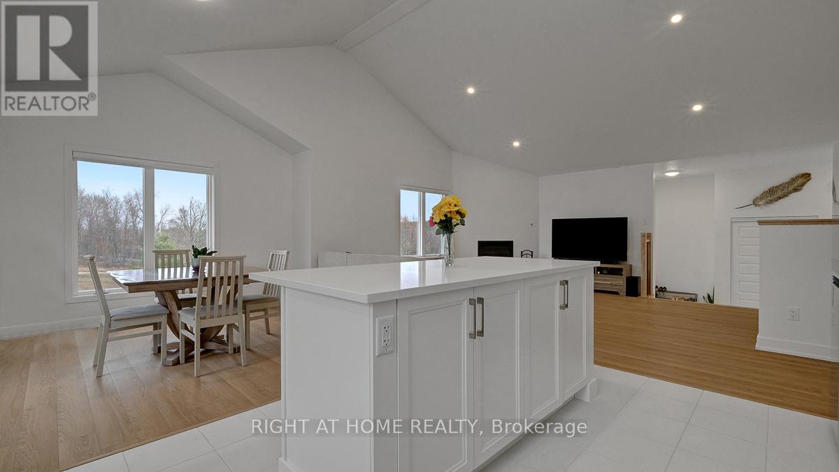 268 Boyds Road, Lanark Highlands, Ontario  K7C 0C5 - Photo 23 - X12995758