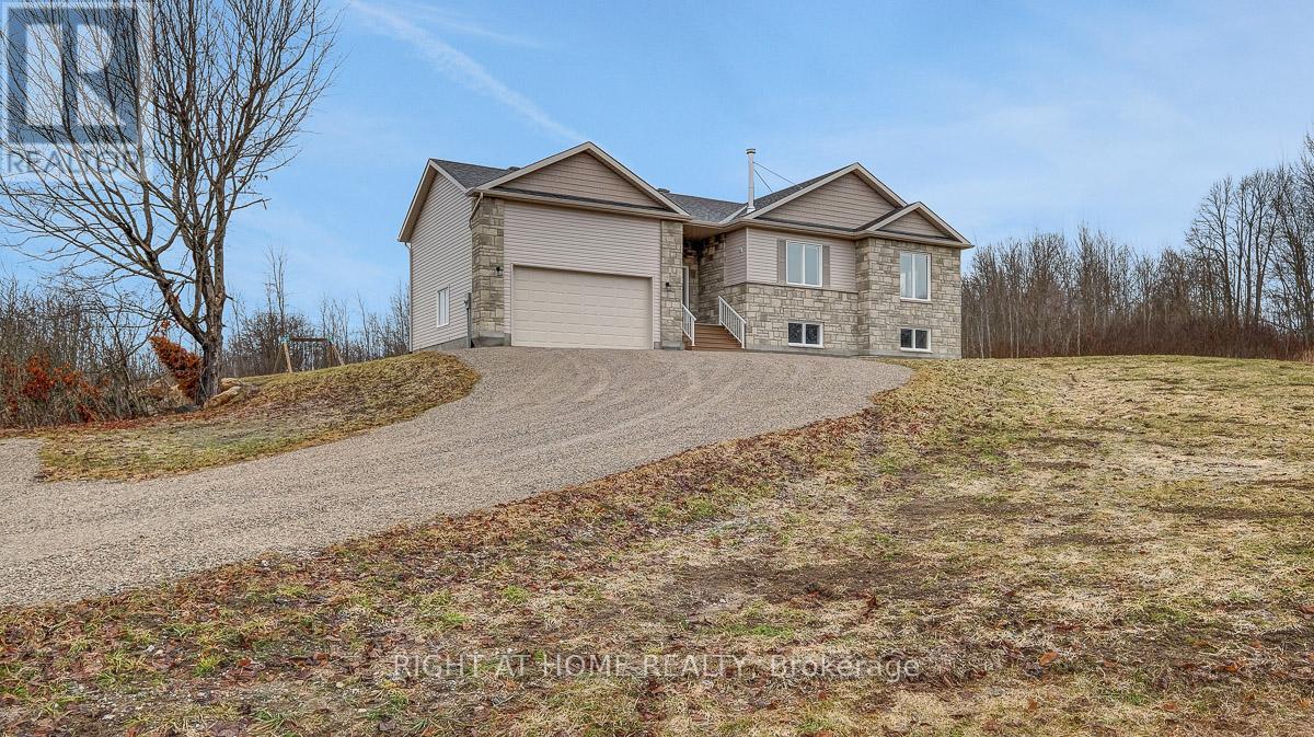 268 Boyds Road, Lanark Highlands, Ontario  K7C 0C5 - Photo 3 - X12995758