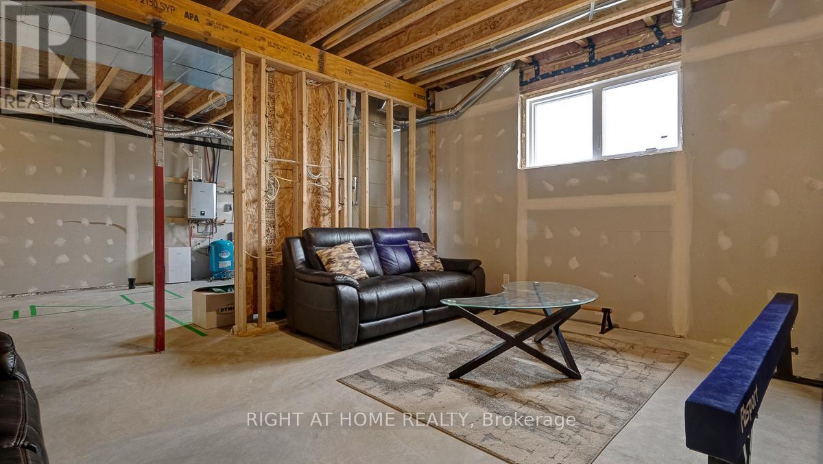 268 Boyds Road, Lanark Highlands, Ontario  K7C 0C5 - Photo 38 - X12995758