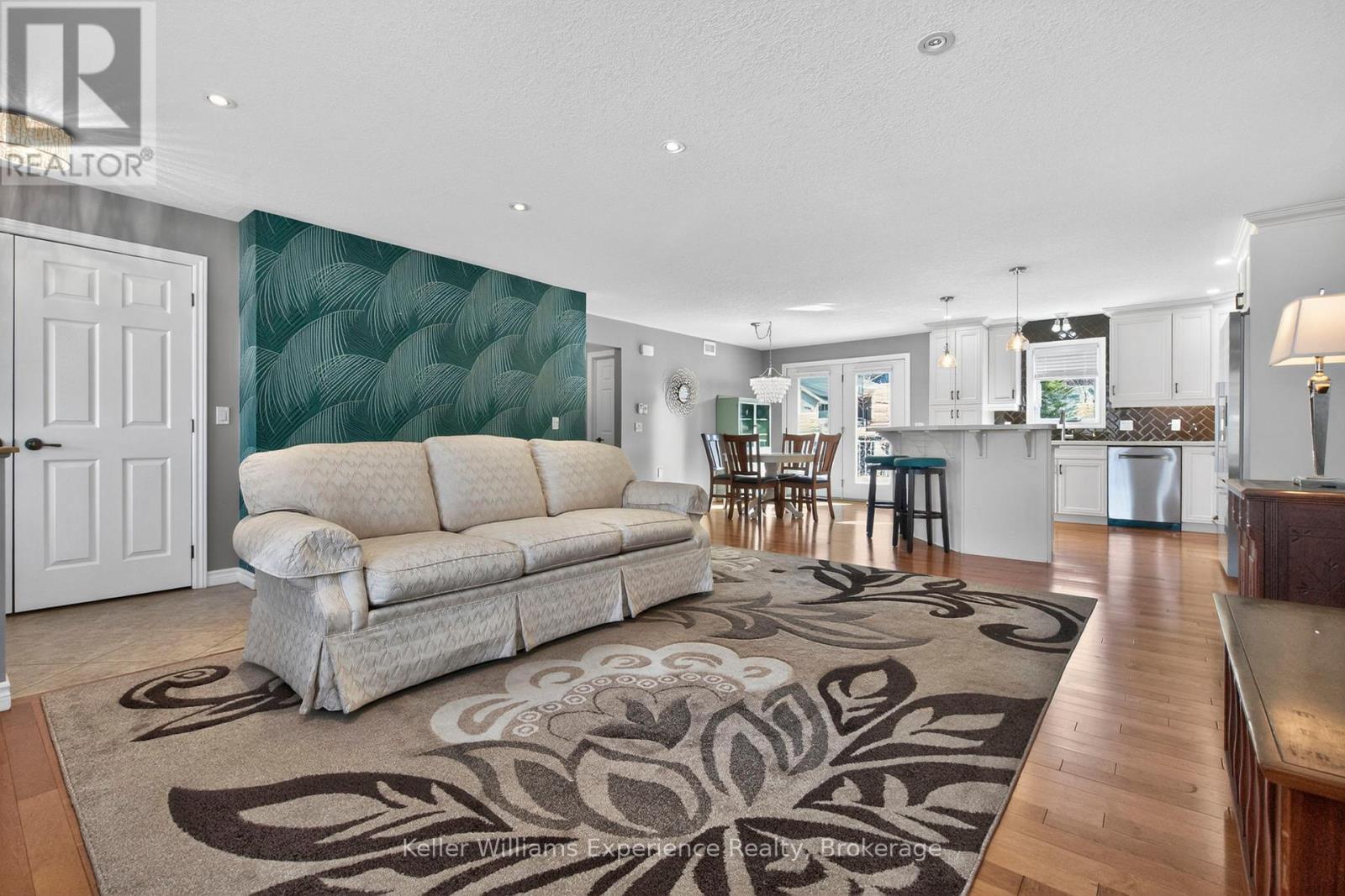 1 Gidley Court, Penetanguishene, Ontario  L9M 0A7 - Photo 14 - S12995722