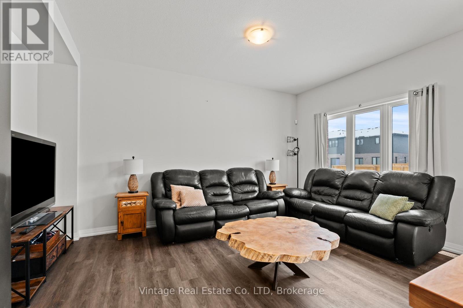 46 Samuel Avenue, Pelham, Ontario  L3B 5N5 - Photo 8 - X12995622