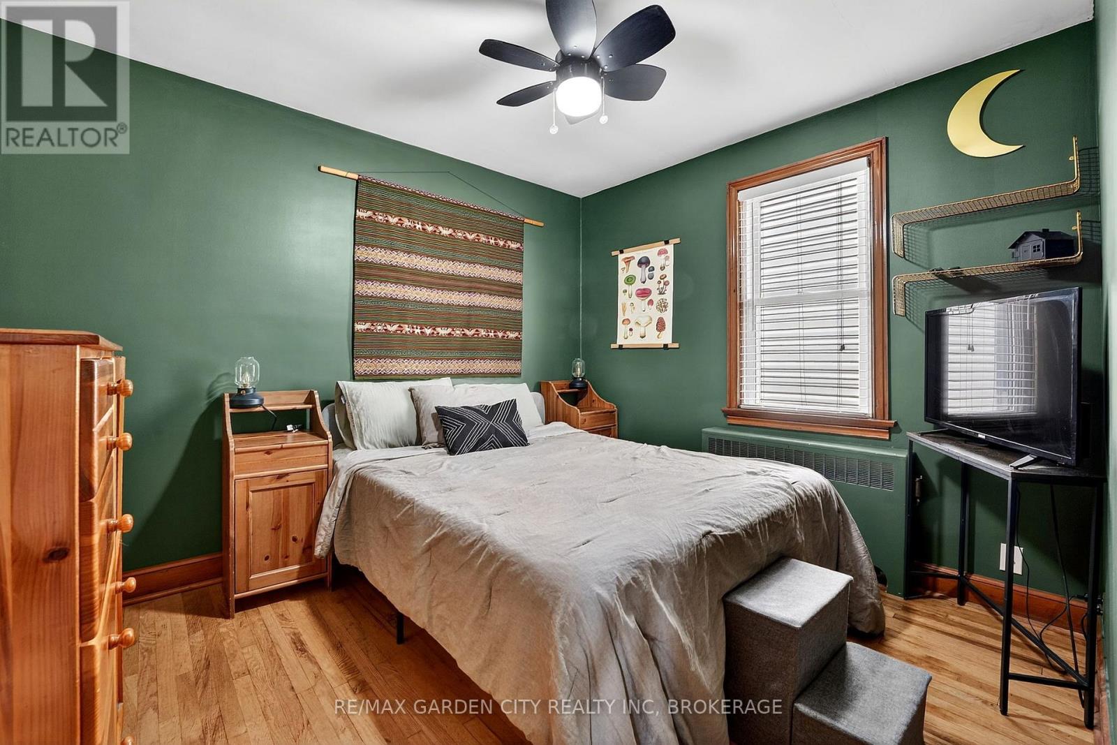 56 Margery Avenue, St. Catharines, Ontario  L2R 6J8 - Photo 22 - X12995628