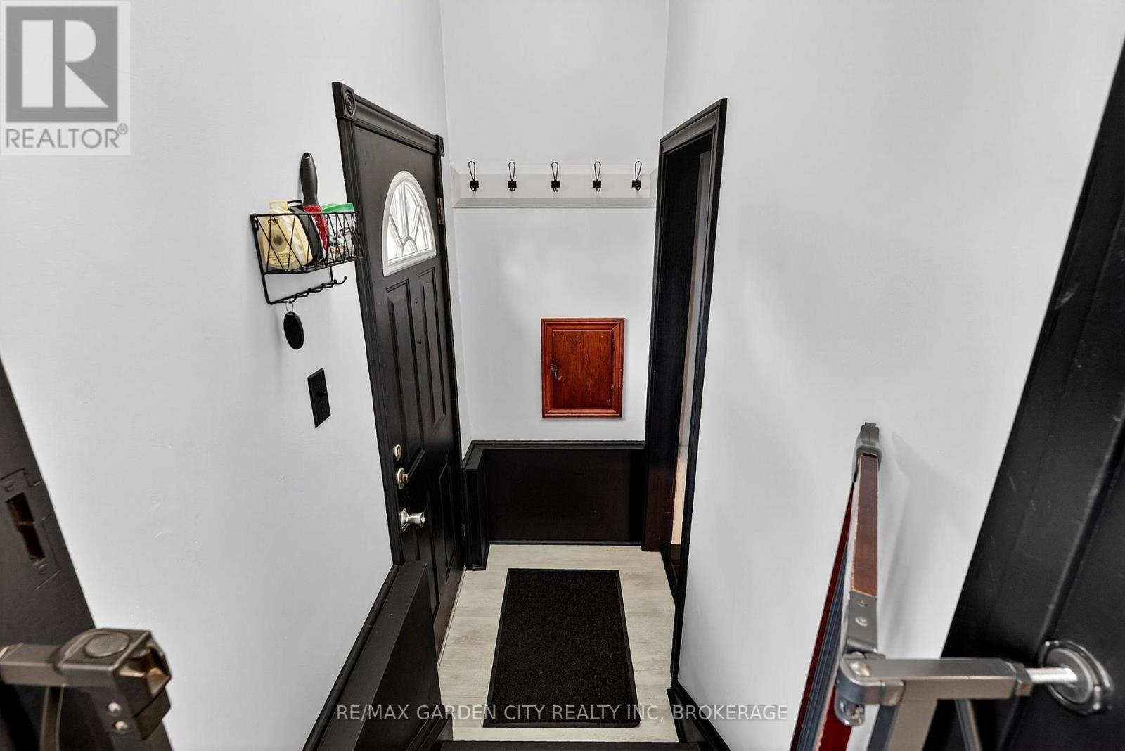 56 Margery Avenue, St. Catharines, Ontario  L2R 6J8 - Photo 28 - X12995628